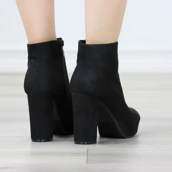 Black Faux Suede Platform High Heel Ankle Boots Zip Up - Picture 5 of 11